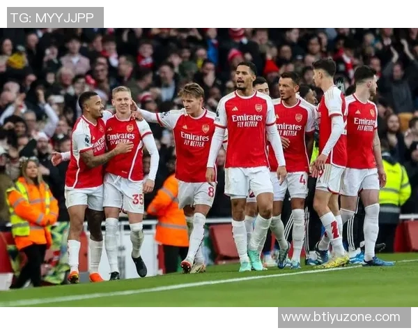 萨利巴伤愈重返阿森纳合练期待本周欧冠对阵布鲁日的精彩表现 萨利巴伤愈重返阿森纳合练期待本周欧冠对阵布鲁日的精彩表现