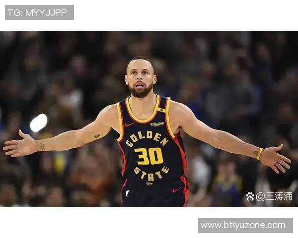 克莱半场得分20与三分命中数创纪录超越哈登位列第三库里稳居第一 克莱半场得分20与三分命中数创纪录超越哈登位列第三库里稳居第一