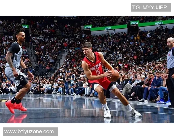 半场战报火箭57-40骑士KD13分谢泼德10分申京1063米切尔2分